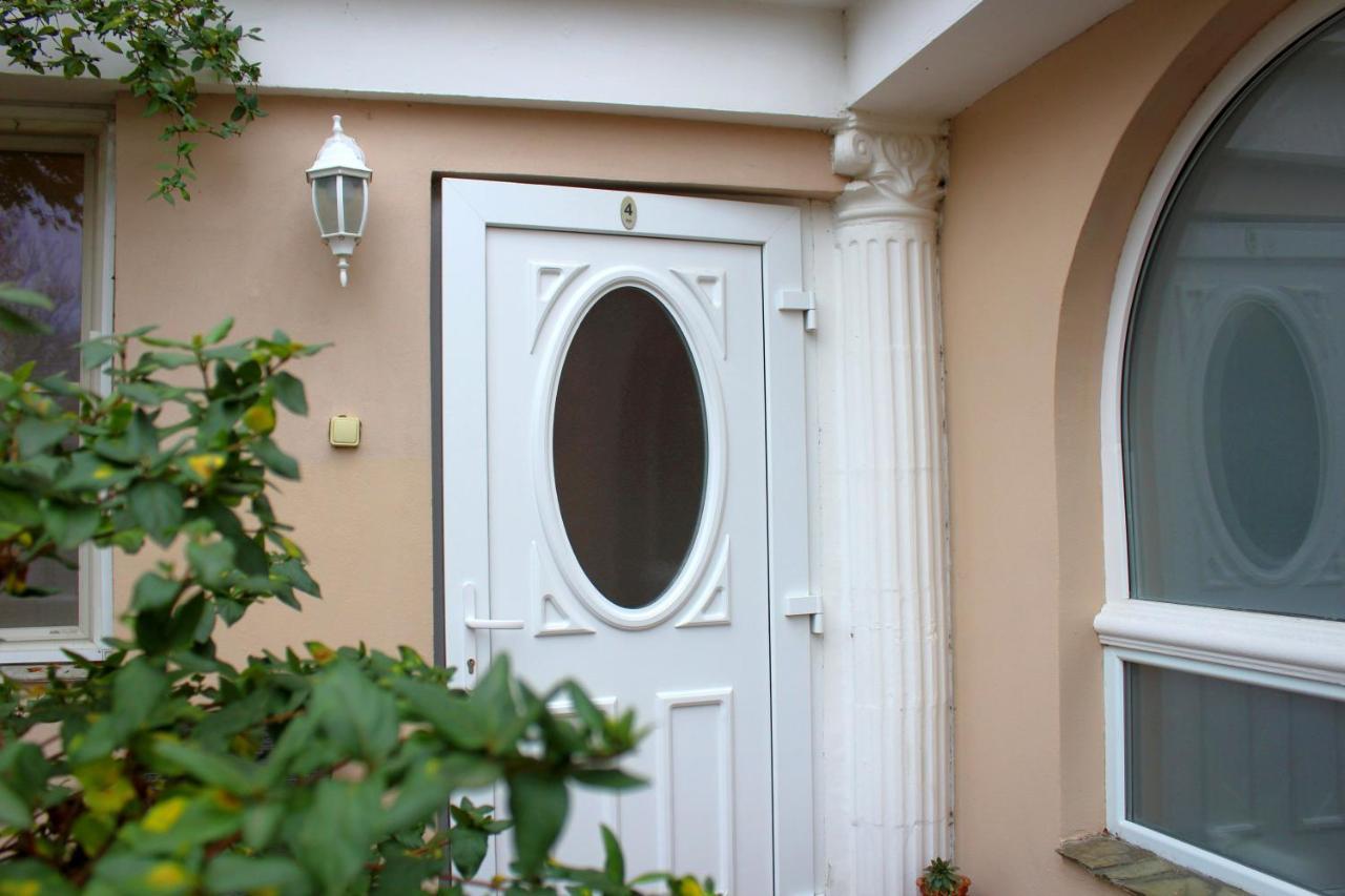 Yox Apartment 4 Oradea Exterior foto