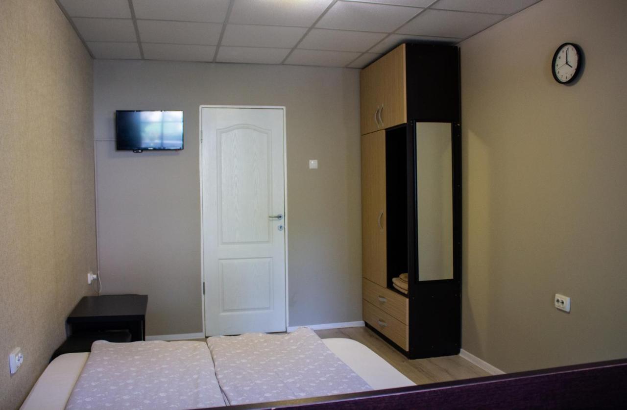 Yox Apartment 4 Oradea Exterior foto